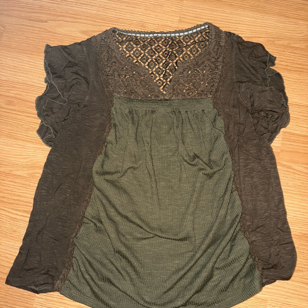 Elegant Olive Green Lace Top Size Medium